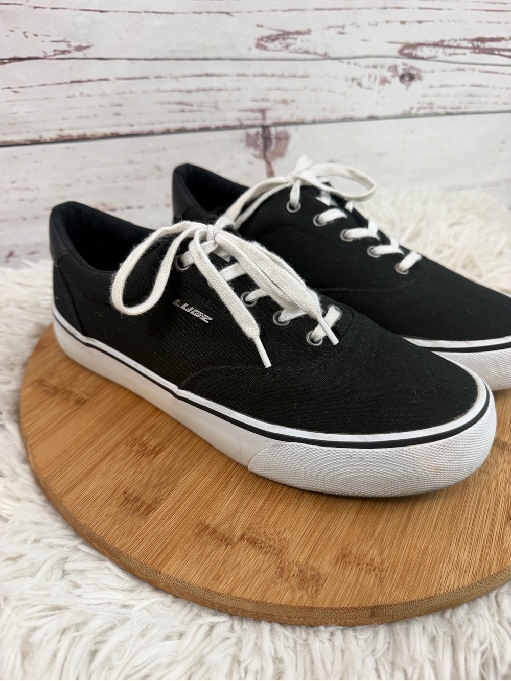 Lugz Flip Black Canvas Lace Up Low Top Sneakers Size 8
